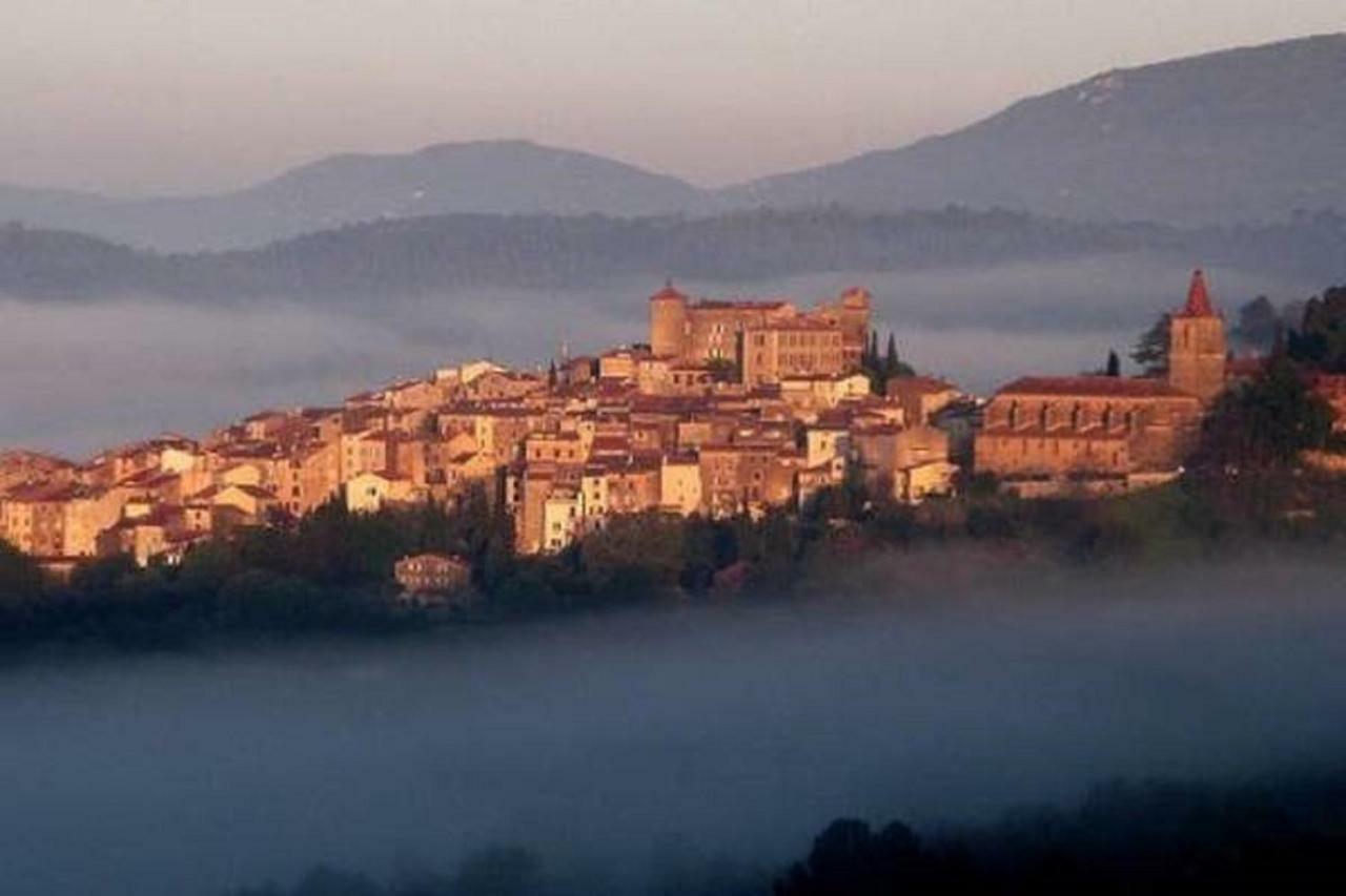 Bastide Provencale Les Muriers D'Engaspaty Сейан Экстерьер фото